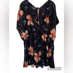 Torrid Navy With Floral Print Sleeveless Tie Back Sheer Top Size 4